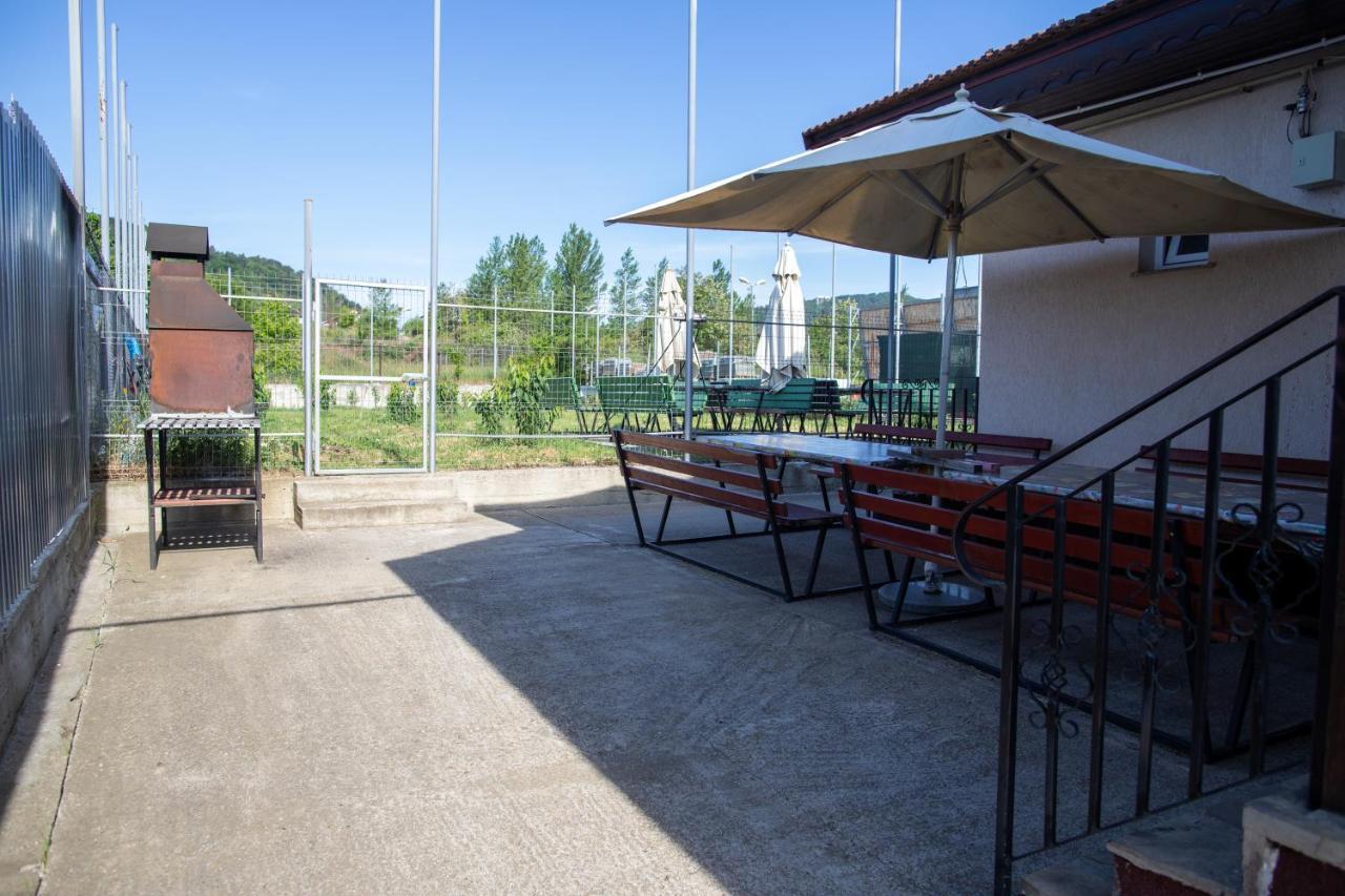 Motel Aris Meridian Piatra Neamţ Exterior foto
