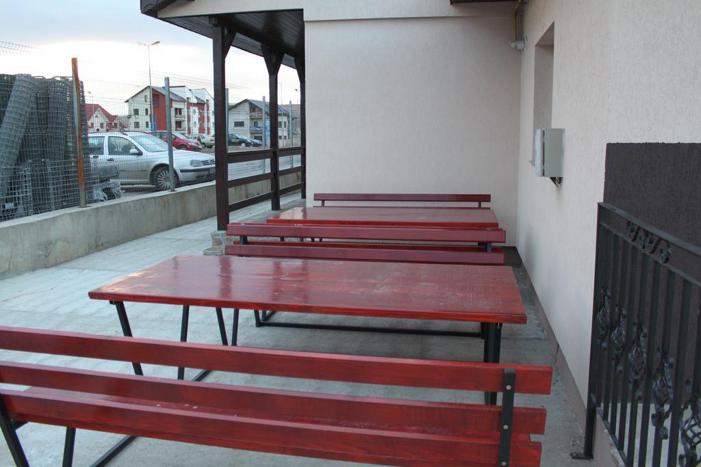 Motel Aris Meridian Piatra Neamţ Exterior foto